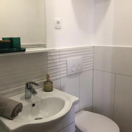 Crabhouse Gæstehus 3*