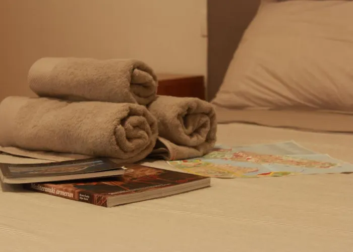 Crabhouse בית הארחה זאדאר