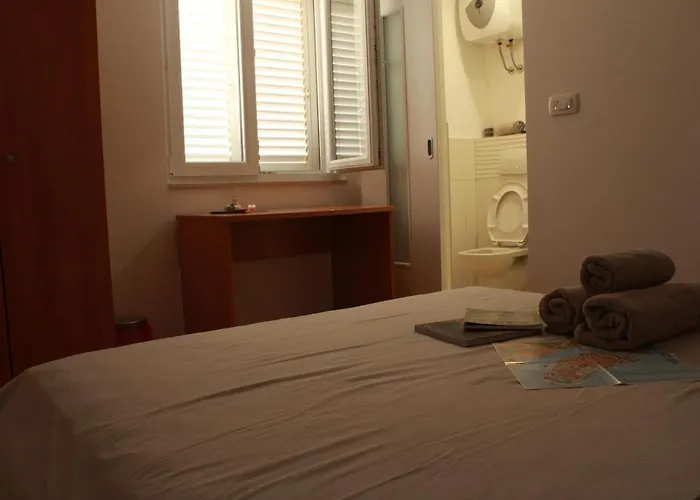 בית הארחה Crabhouse זאדאר