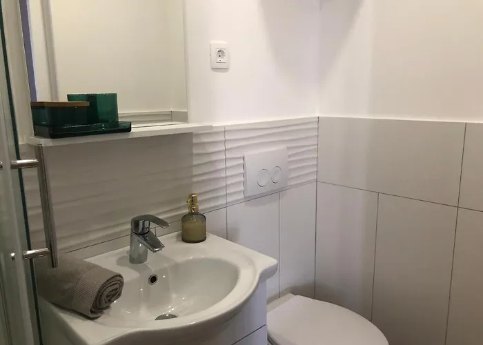 Crabhouse בית הארחה 3*